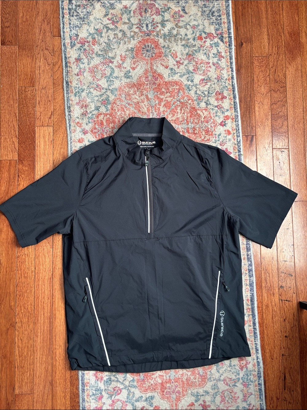 Sunice Black Short-Sleeve Lightweight Golf Pullover Jacket Size L